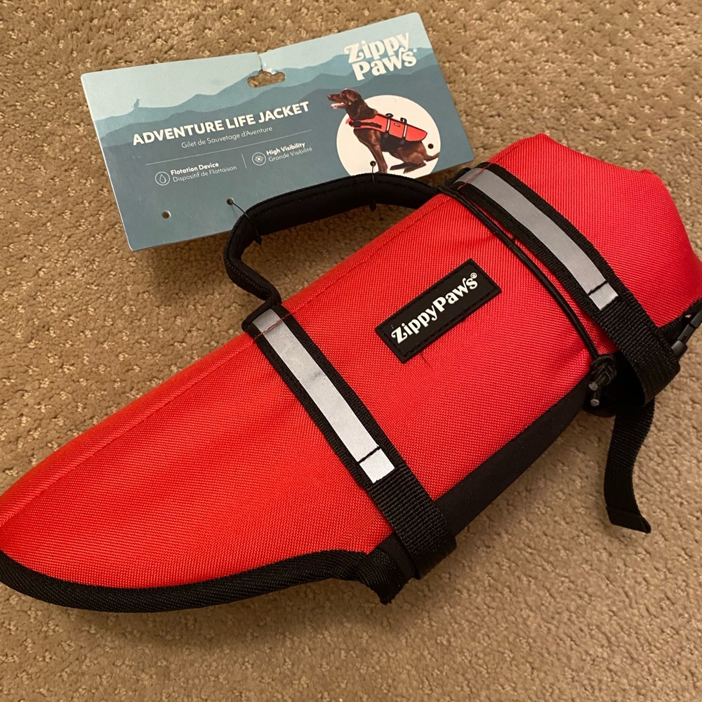 NWT red zippy paws small dogs life jacket